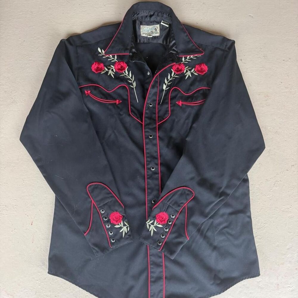 Roper Women's Black and Navy Shirt